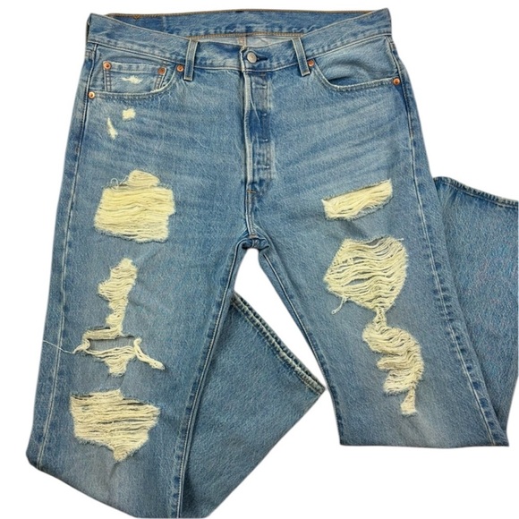 Levis 501 Button Fly Med Wash Distressed Whiskered Straight Leg Jean Size 36/32 - Picture 2 of 15